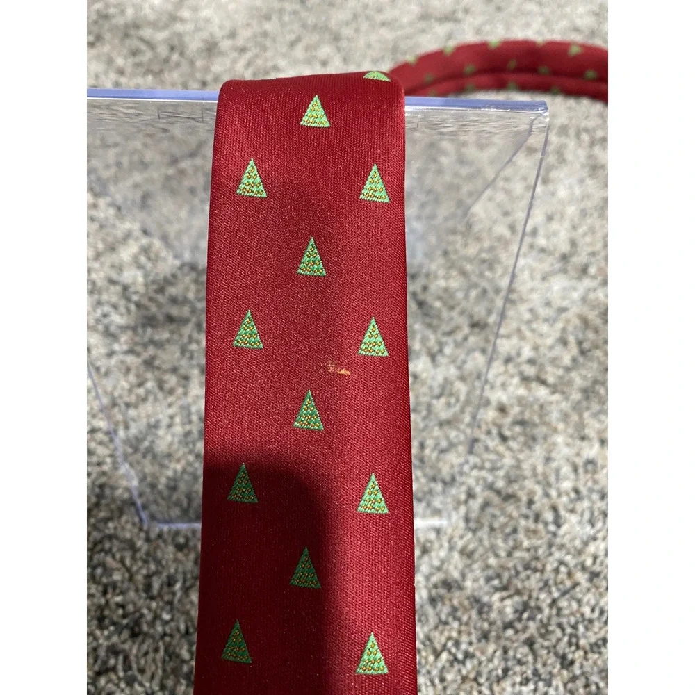 Necktie Avon Mens Red Fair Vintage 1985 Christmas Tree Geometric OS